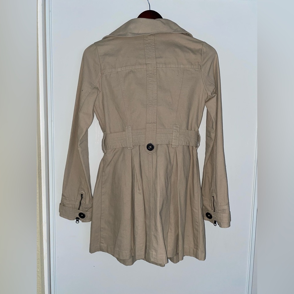 Trench coat - Picture 3 of 3